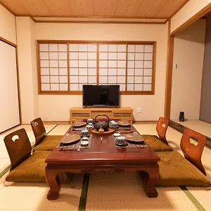  アパート 大吉屋2号館 ワンフロア110平方メートル超大テラス貸し切り 縁